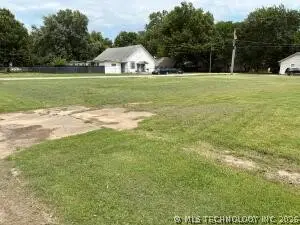 504 S Thompson Street, Vinita, OK 74301 - #3