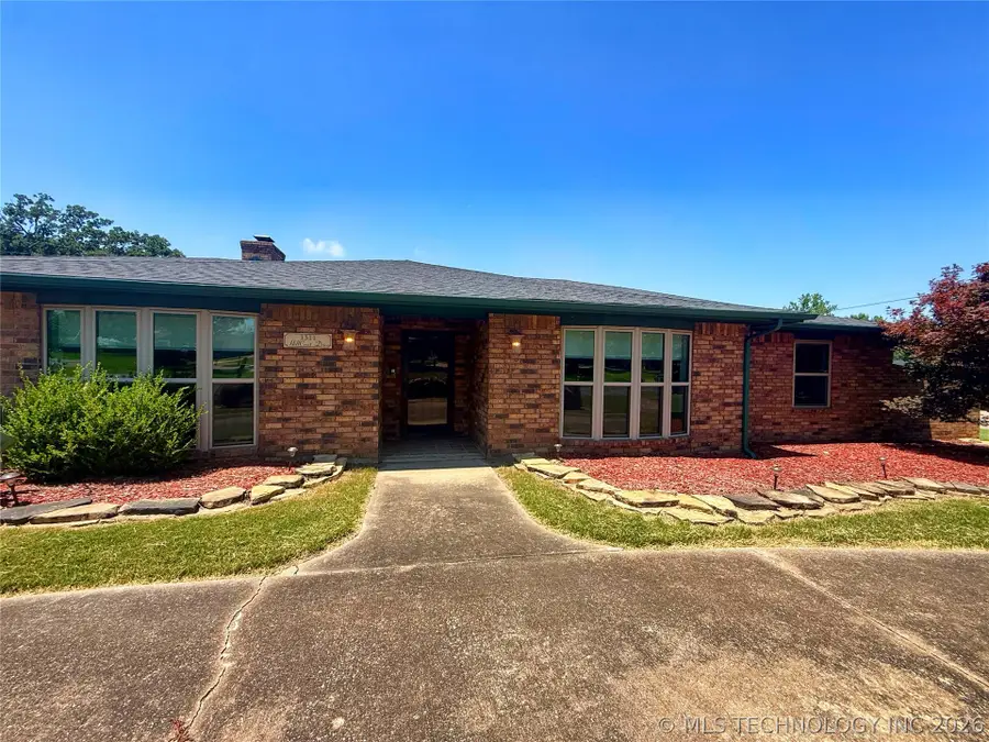 1311 Hillcrest Drive, Henryetta, OK 74437 - #2