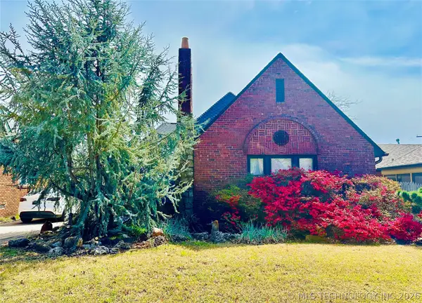 2708 E 14th Place, Tulsa, OK 74104