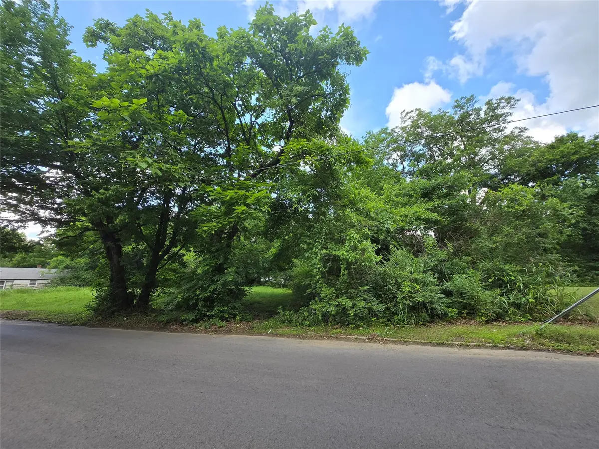 832 S Junction Street, Muskogee, OK 74401 - #1