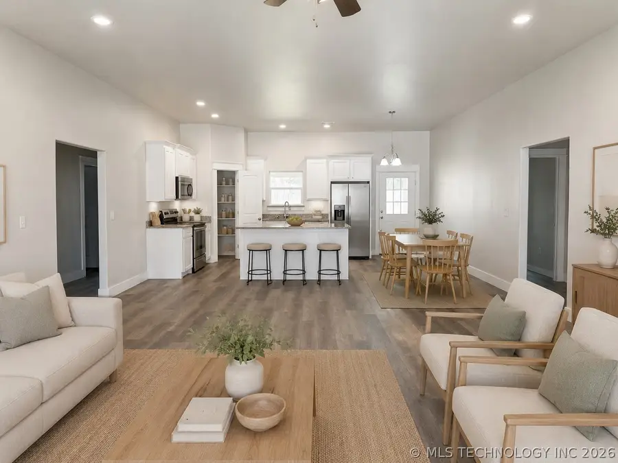 100 Watch Hill Drive, Durant, OK 74701 - #2