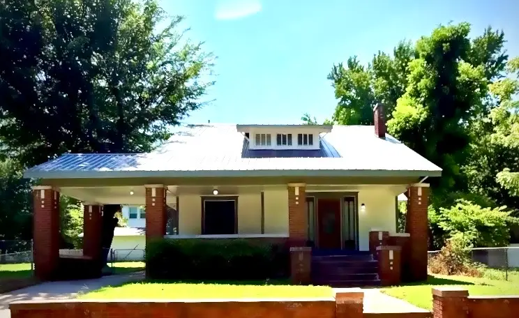 506 N Grand Avenue, Okmulgee, OK 74447 - #1
