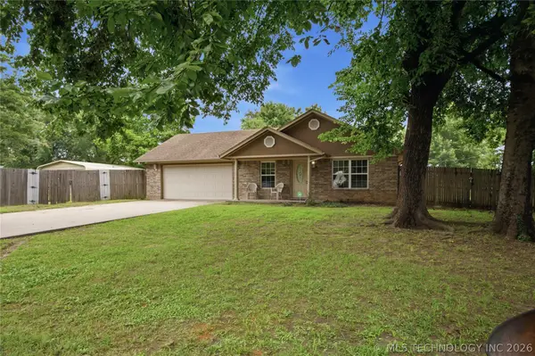 108 W Division Street, Oktaha, OK 74450