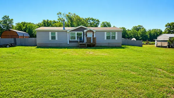 54884 S 570 Road, Rose, OK 74364