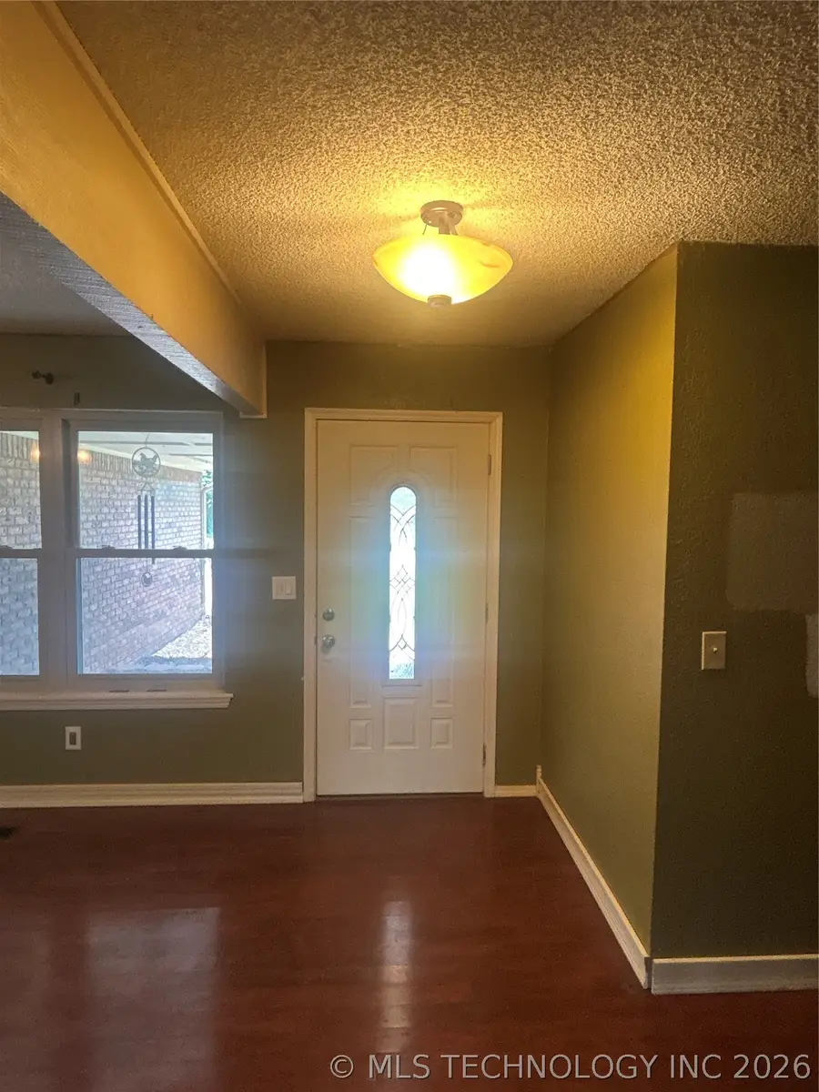 6808 S 29th West Avenue, Tulsa, OK 74132 - #2
