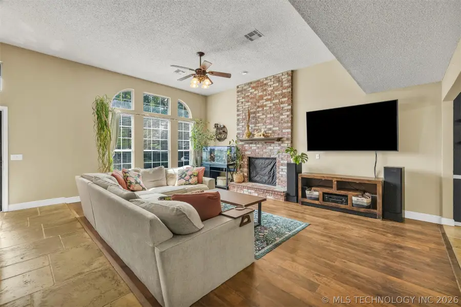 500 S Nyssa Avenue, Broken Arrow, OK 74012 - #2