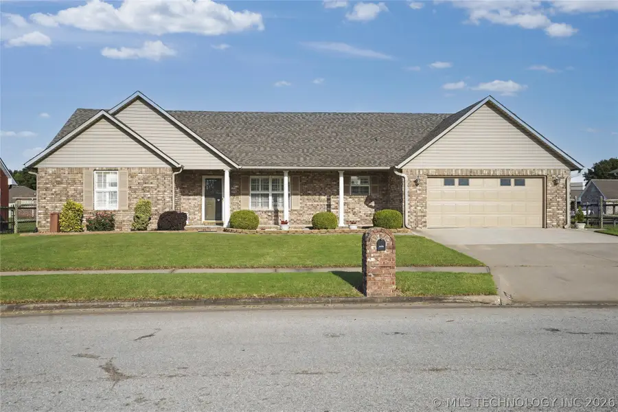 1404 S Oklahoma, Pryor, OK 74361 - #2