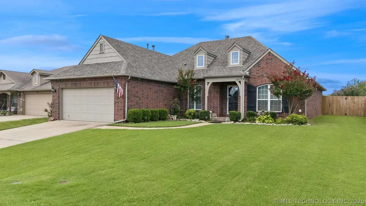 1013 Midway Road, Claremore, OK 74019 - #1