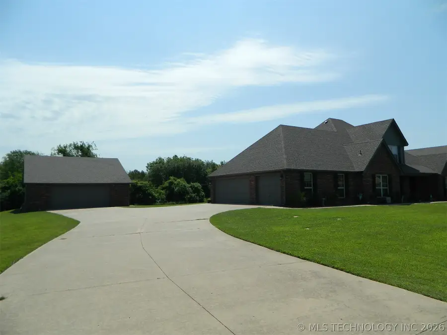 12151 N 168th East Avenue, Owasso, OK 74021 - #2
