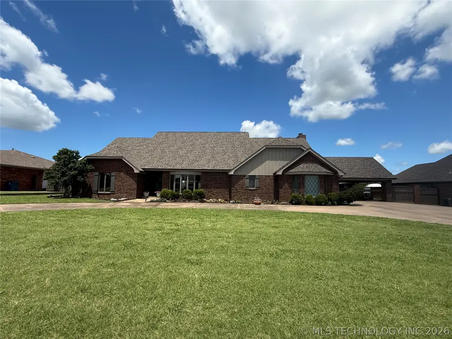930 E 14th, Cushing, OK 74023 - #2