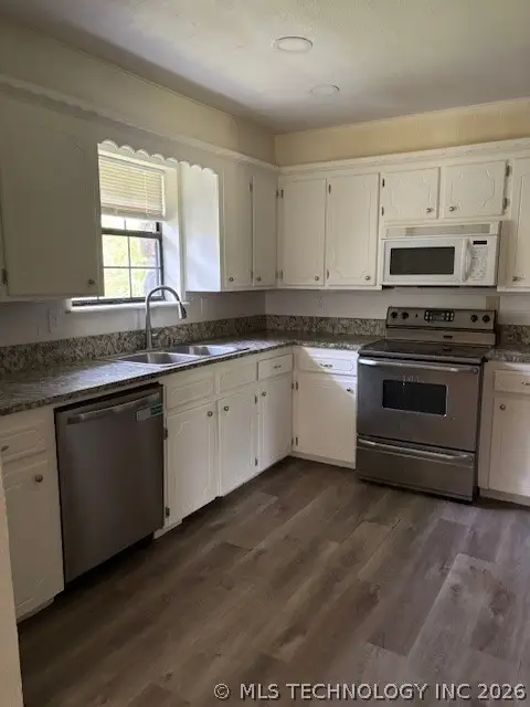 196 Elm Drive, Pryor, OK 74361 - #2