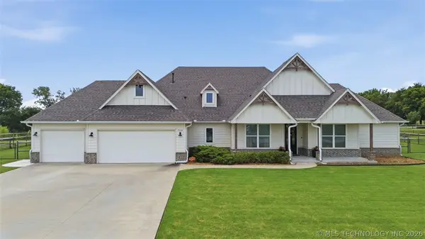 7114 E 136th Place, Collinsville, OK 74021