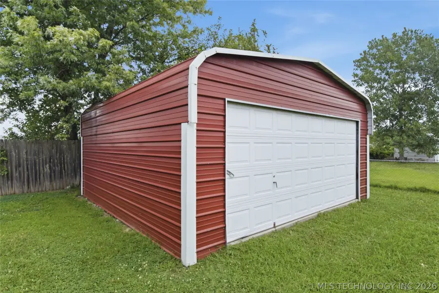 616 E Main Street, Collinsville, OK 74021 - #3