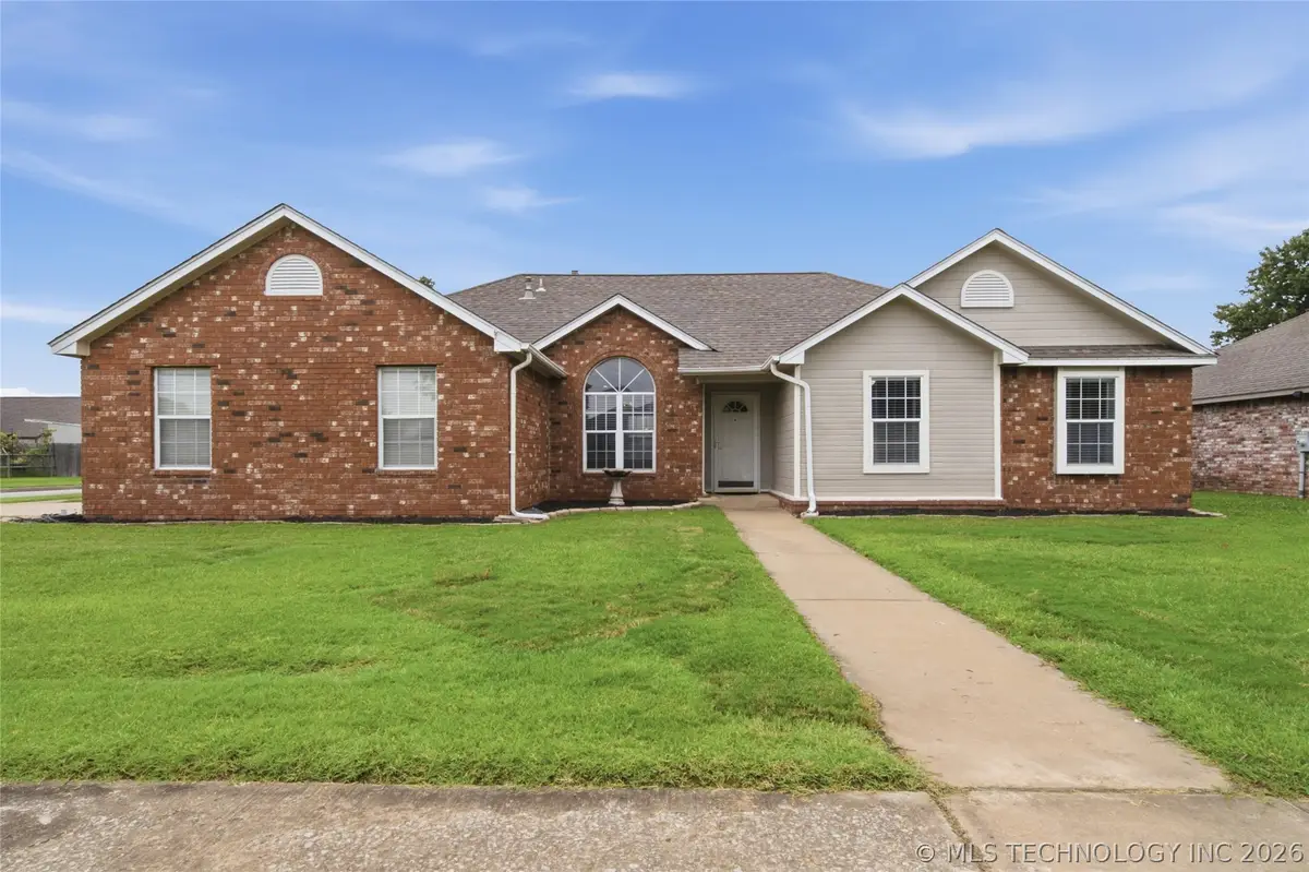 11101 E 120th Street, Collinsville, OK 74021 - #1