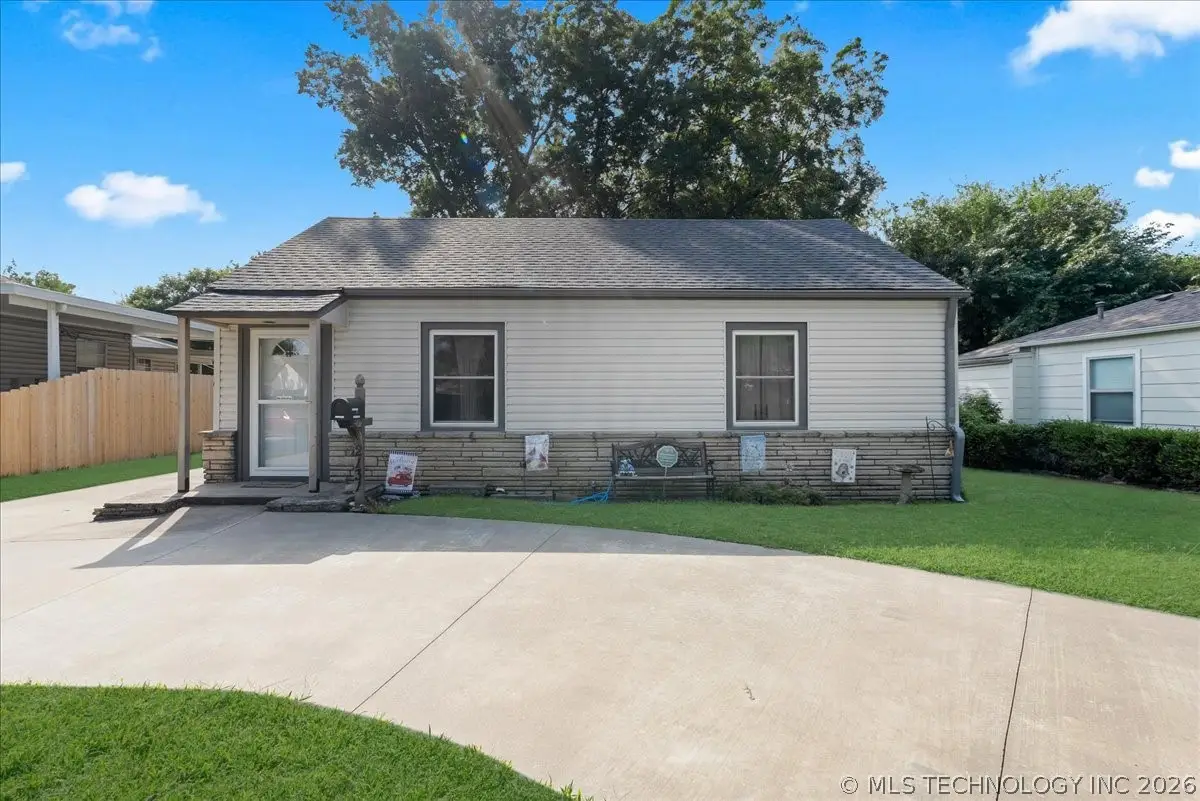 2131 S Oswego Avenue, Tulsa, OK 74114 - #1