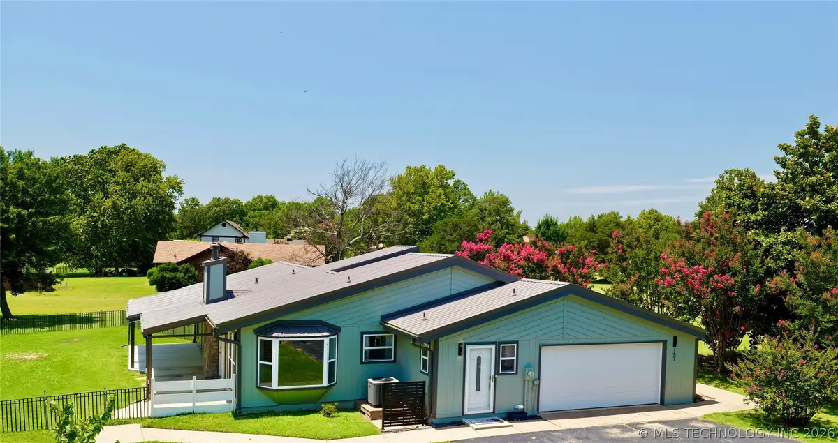 157 N Spinnaker Run, Stigler, OK 74462 - #1