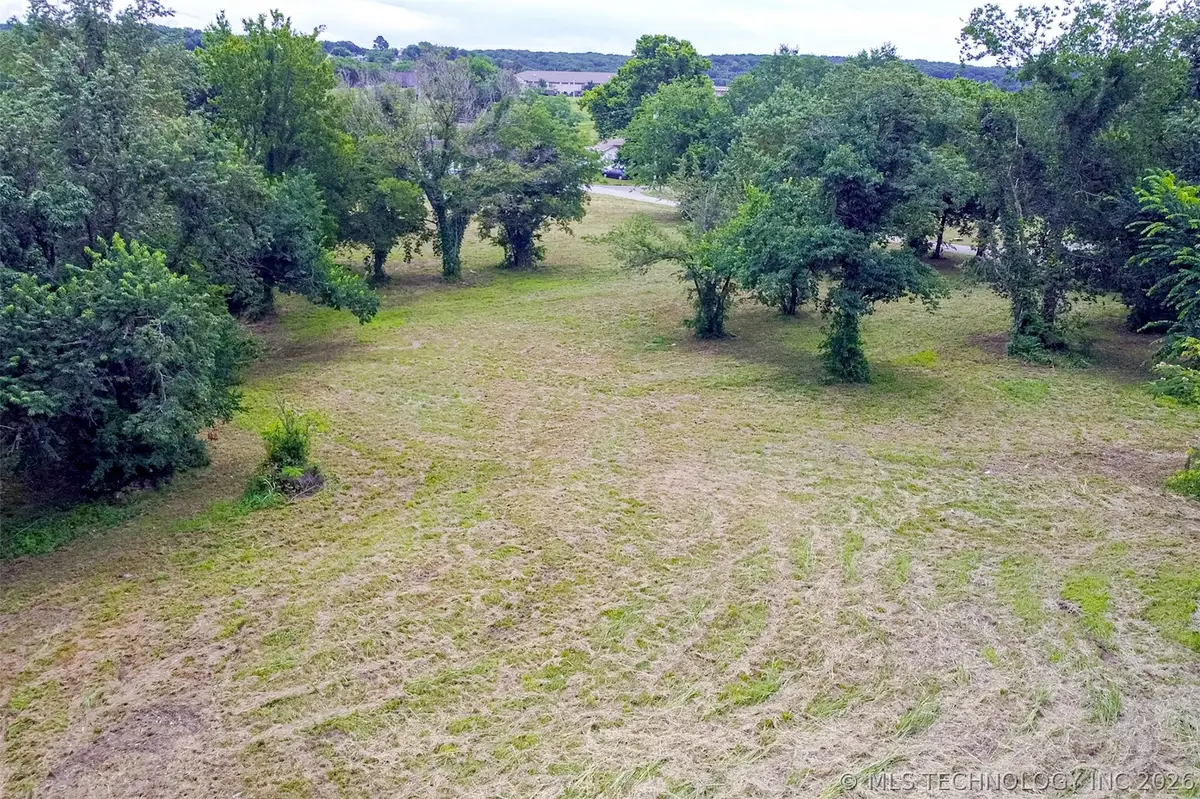 715 S Cherokee Street, Locust Grove, OK 74352 - #1