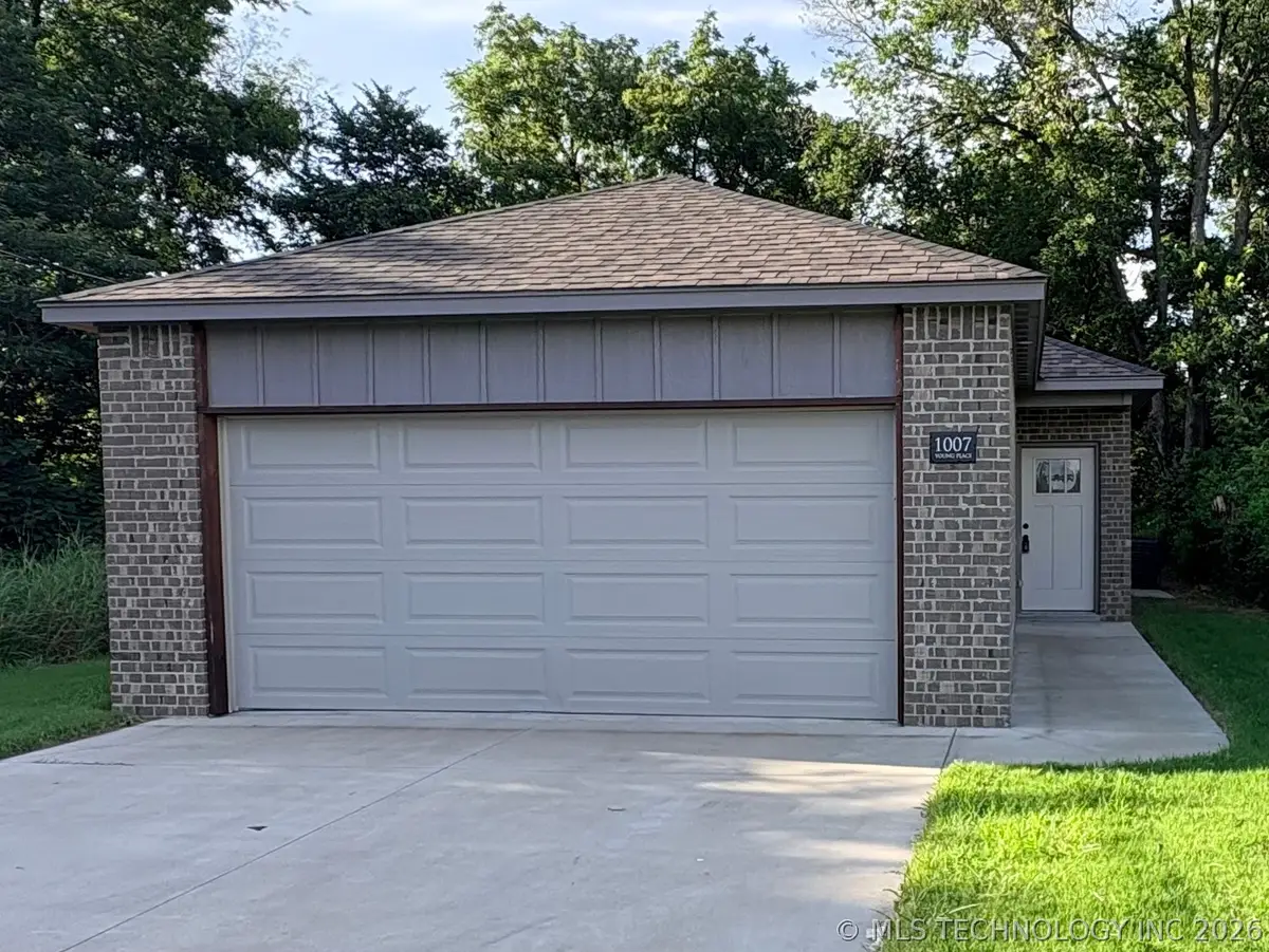 1007 E Young Place, Tulsa, OK 74106 - #1