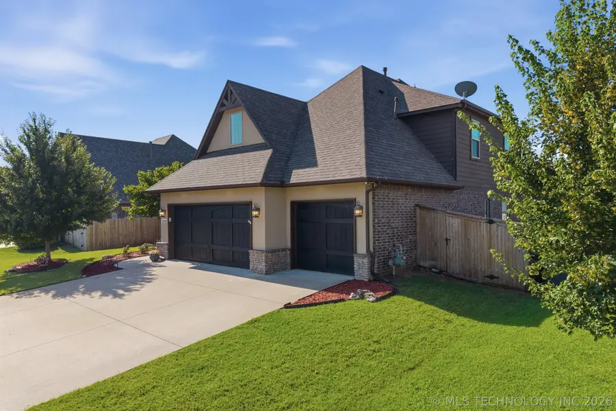 2114 W 117th Place S, Jenks, OK 74037 - #3
