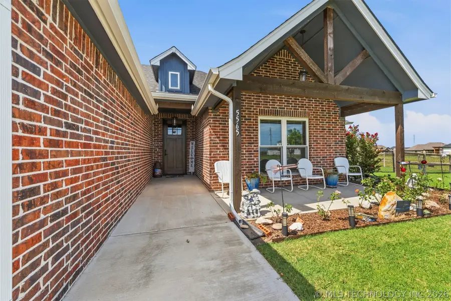 5565 E 141st Place N, Collinsville, OK 74021 - #2