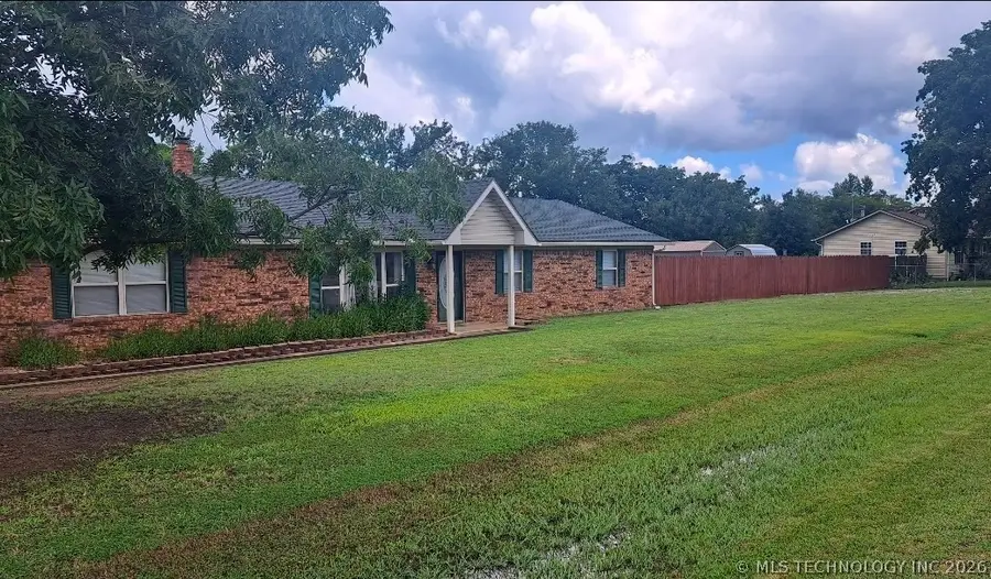 1903 N 11th Street, McAlester, OK 74501 - #2