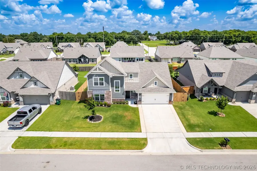 15711 E 75th Street, Owasso, OK 74055 - #2