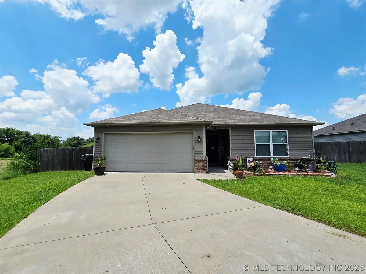 2801 Lariat Lane, Claremore, OK 74017 - #1