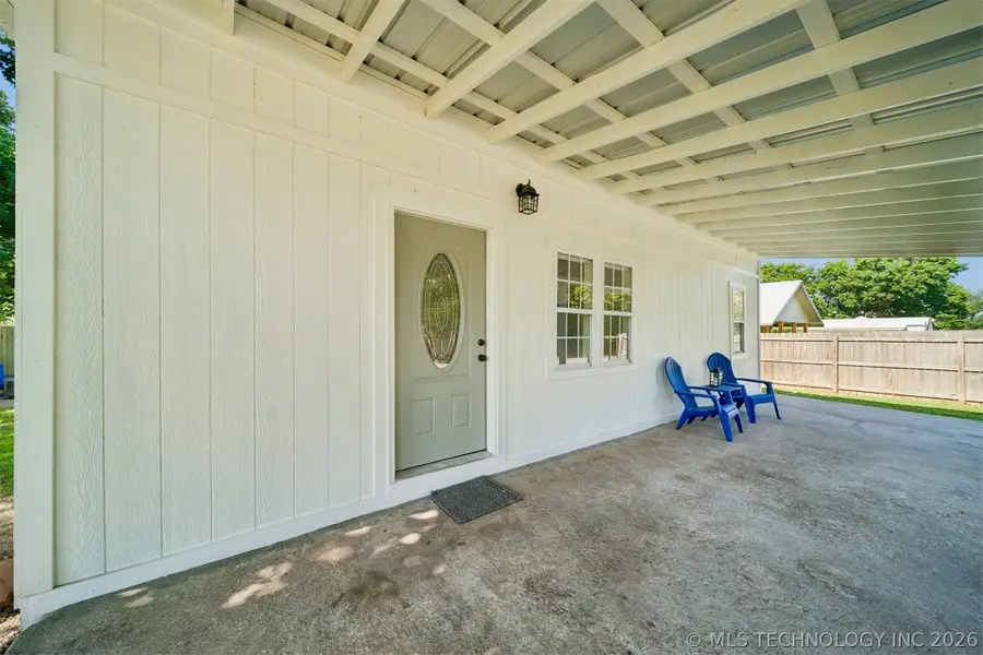 137 W Cheyenne Avenue, Langley, OK 74350 - #3