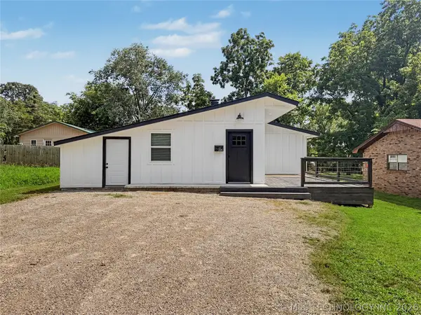 226 E Cedar Street, Stilwell, OK 74960
