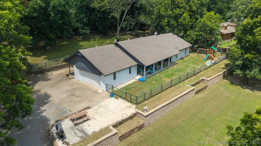 5200 S Robert Girten Road, Chelsea, OK 74016 - #2