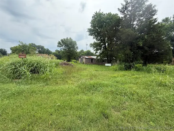 907 W Corporation Street, Henryetta, OK 74437