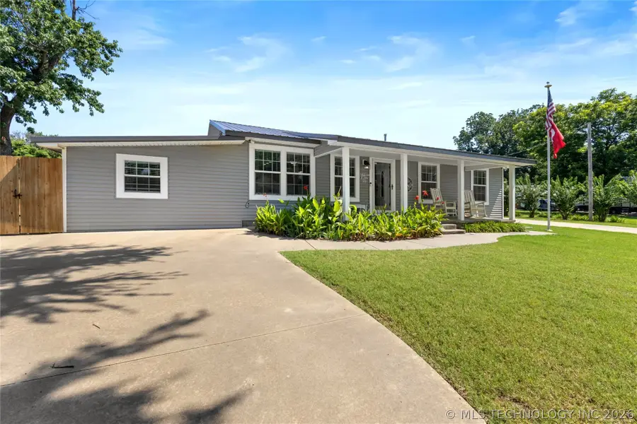 103 E Elm Avenue, Eufaula, OK 74432 - #2