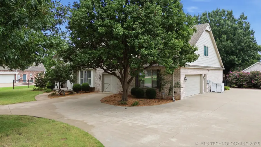 13215 S 118th East Avenue, Broken Arrow, OK 74011 - #2
