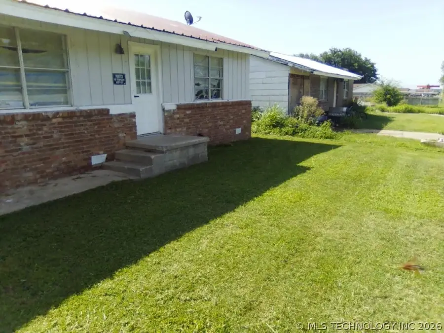 305 NE 8th, Waurika, OK 73573 - #2