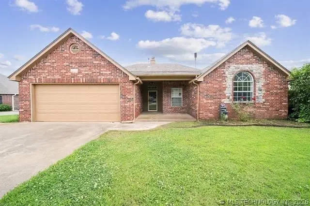 8140 Silverado Road, Claremore, OK 74019 - #1
