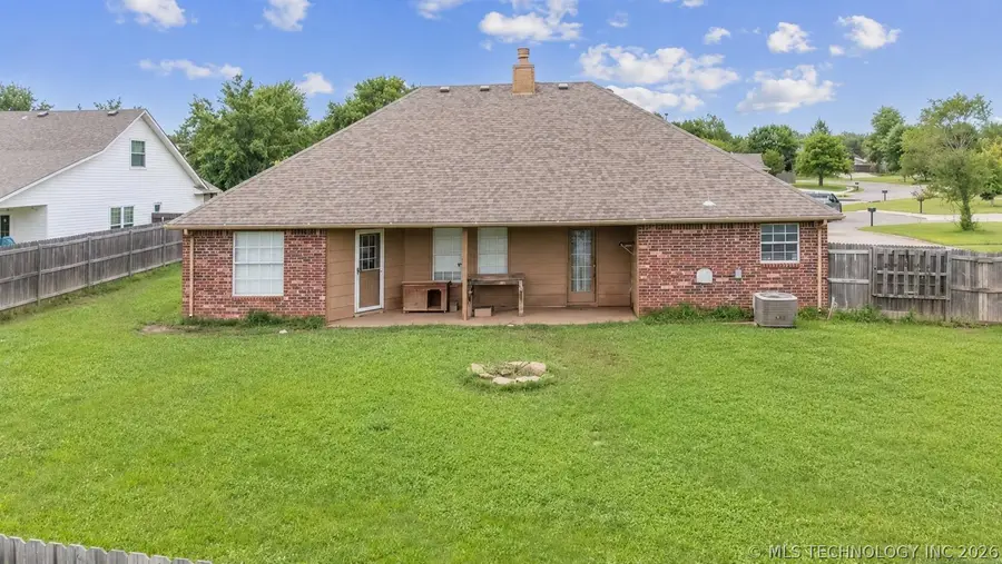 8140 Silverado Road, Claremore, OK 74019 - #3