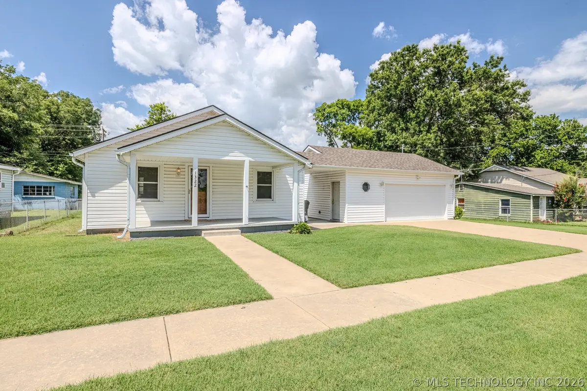 1322 W Quarles Street, Claremore, OK 74017 - #1
