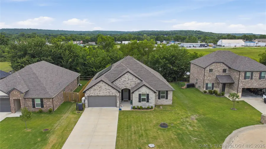 4207 W 4th Street, Skiatook, OK 74070 - #2