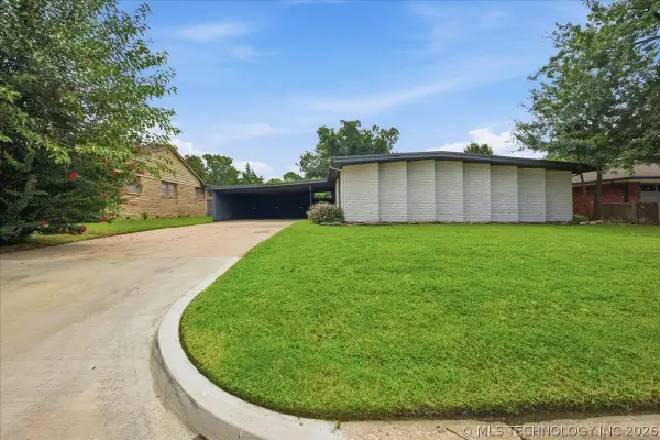 4217 S Darlington Place, Tulsa, OK 74135