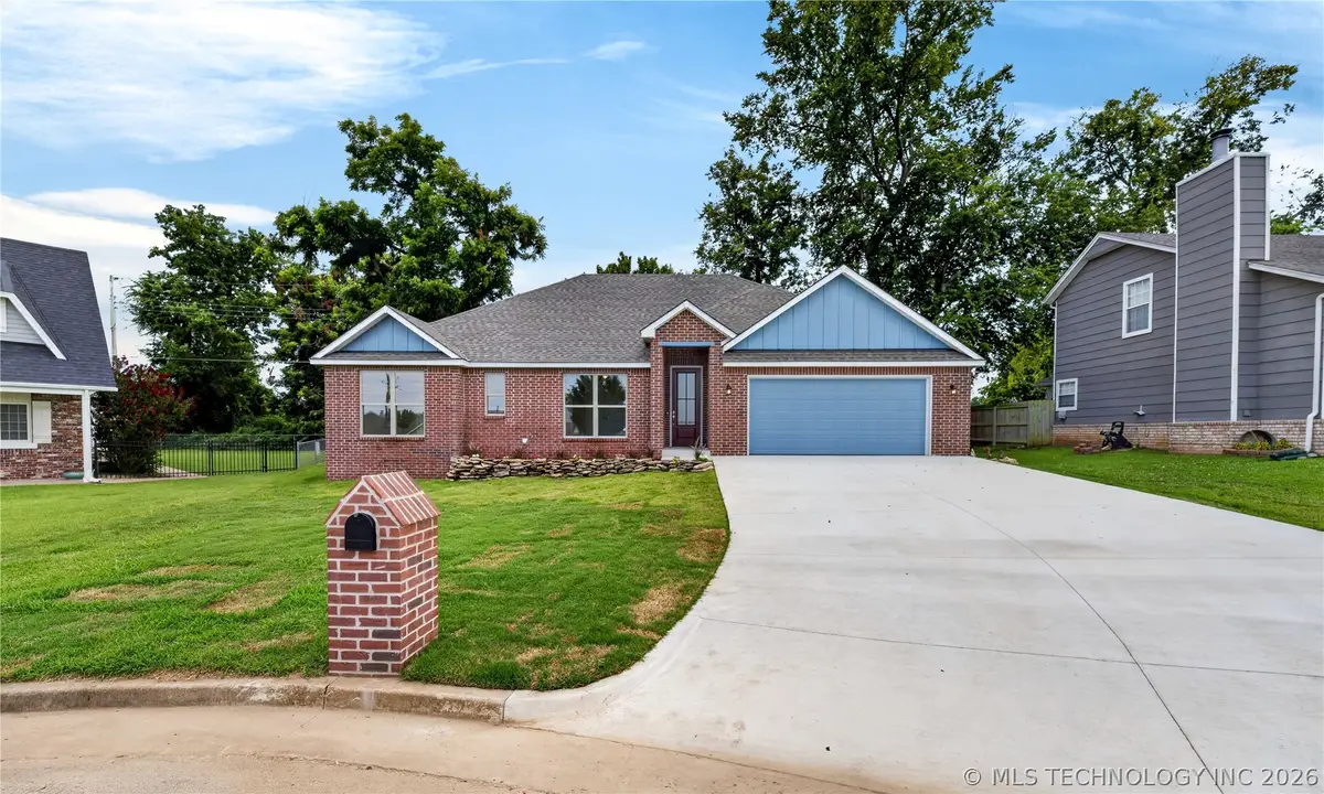400 W 54th Street, Sand Springs, OK 74063 - #1