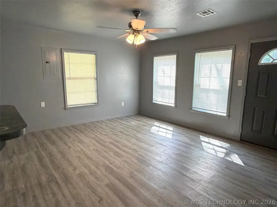 428 N Gunter Street, Vinita, OK 74301 - #3