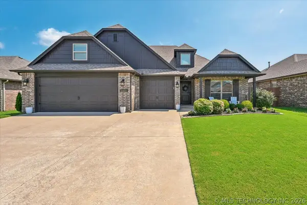3301 S 208th East Avenue, Broken Arrow, OK 74014