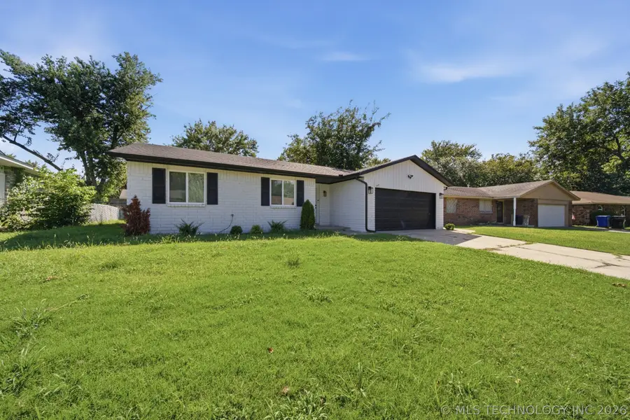 1656 S Redbud Place, Broken Arrow, OK 74012 - #2