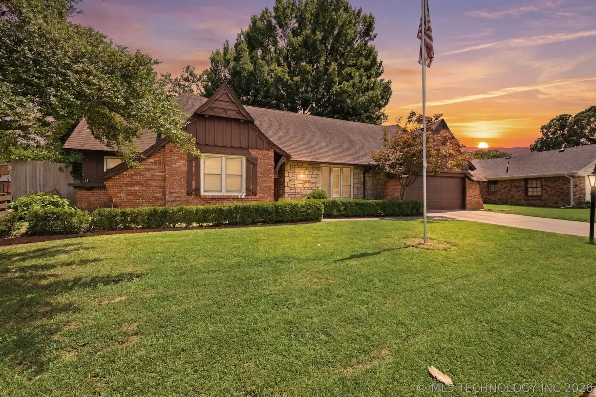 1754 E 59th Place, Tulsa, OK 74105 - #1