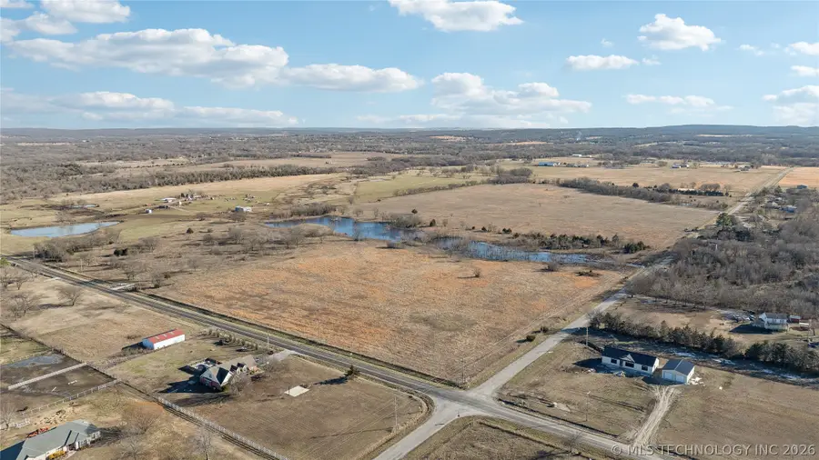 201 S Harvard Road, Mounds, OK 74047 - #2