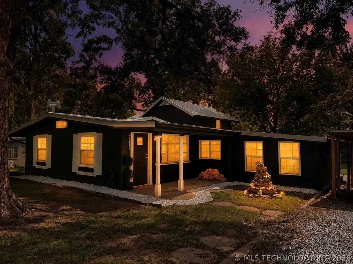 68452 S 319 Road, Wagoner, OK 74467 - #1