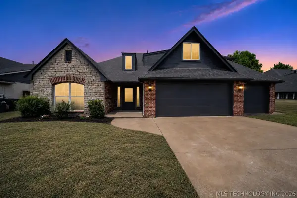 10731 E 142nd Place, Collinsville, OK 74021