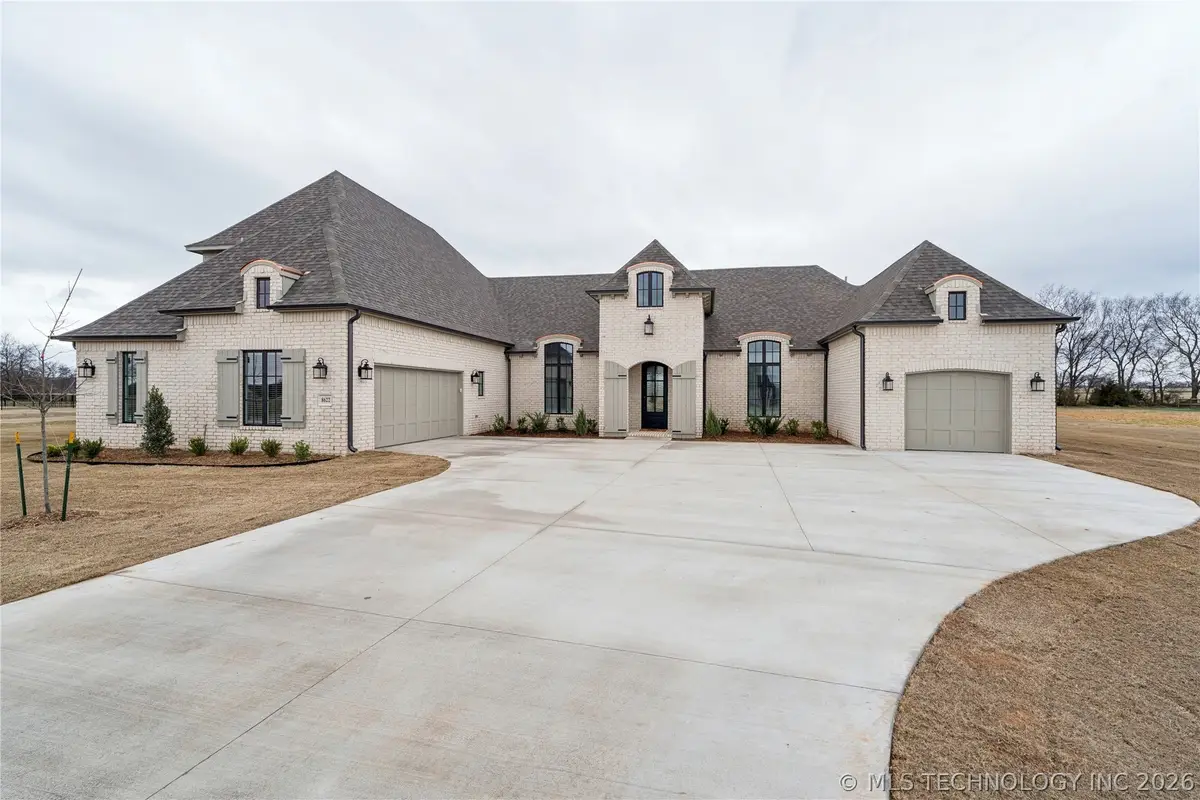 8622 S Timber Wolf Drive, Broken Arrow, OK 74014 - #1