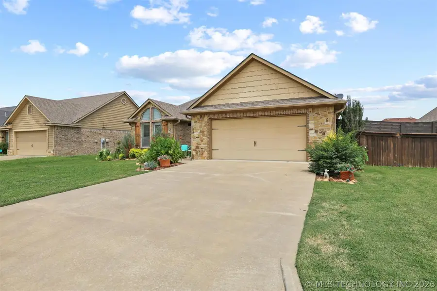 3424 Heritage Drive, Durant, OK 74701 - #3