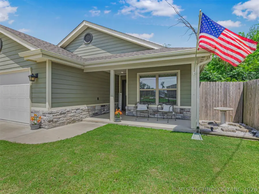 522 S Muskogee Avenue, Claremore, OK 74017 - #3